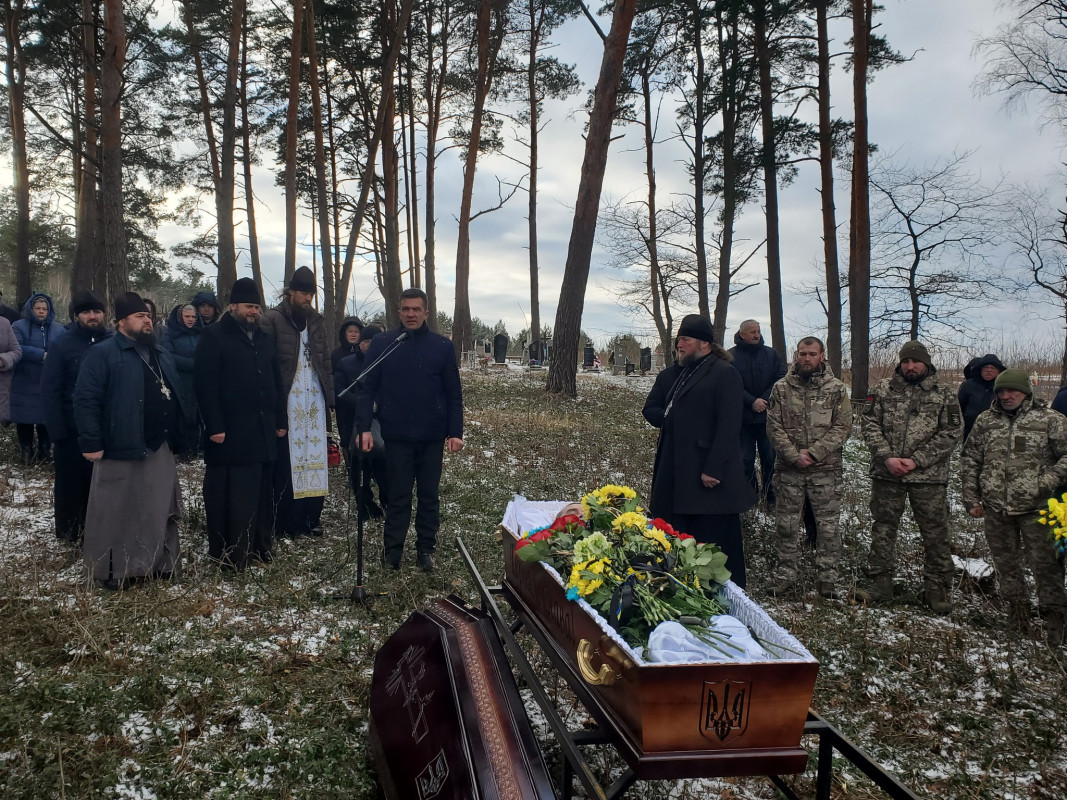 Брати нині захищають Вітчизну: на Волині попрощались з Героєм Михайлом Жердецьким