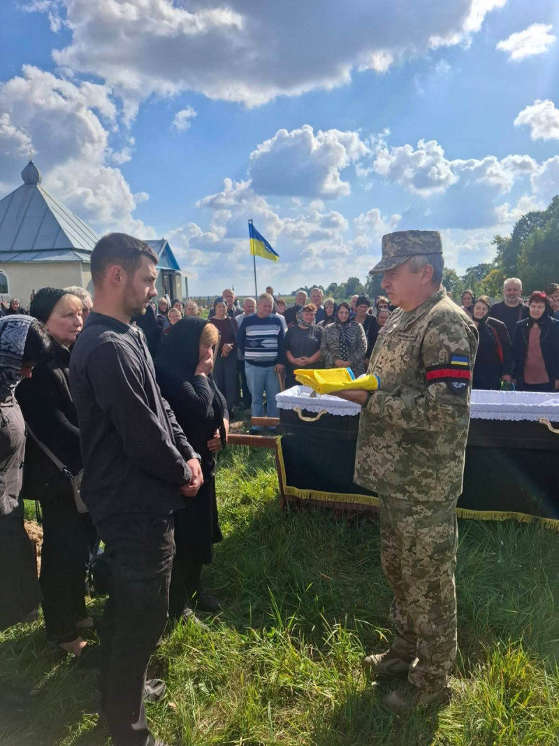 На Волині попрощалися із 55-річним захисником Сергієм Кушнірчуком