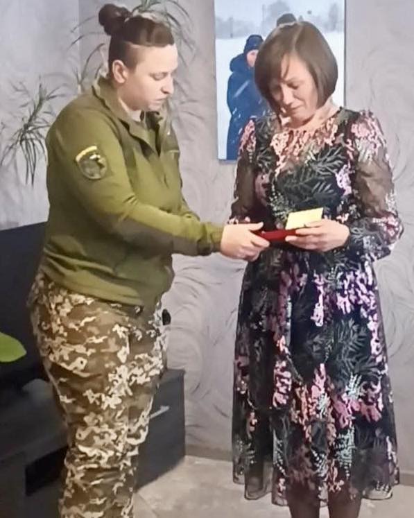 Дружині волинянина Степана Павловича вручили посмертну нагороду Героя