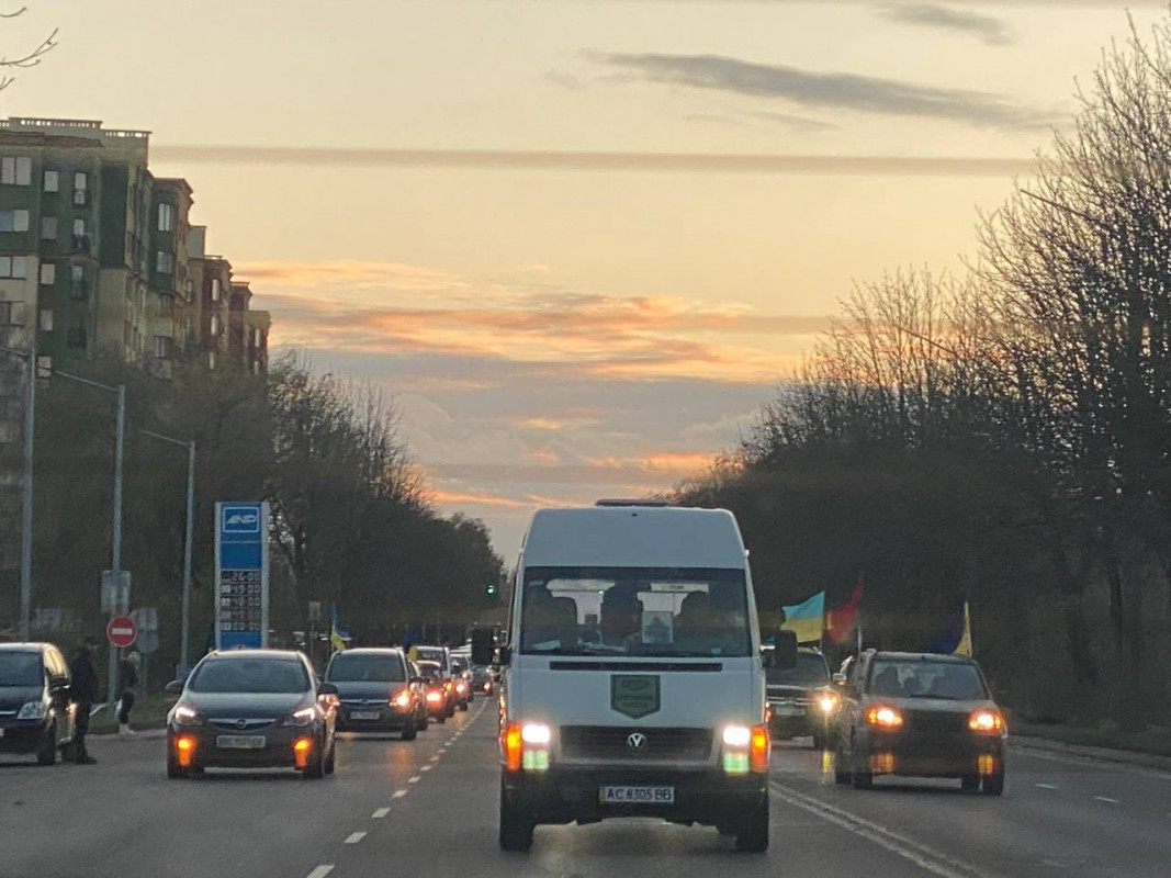 Відспівали у храмі, парафіянином якого він був: у Луцькому районі поховали командира відділення снайперів Василя Струцюка. Фото