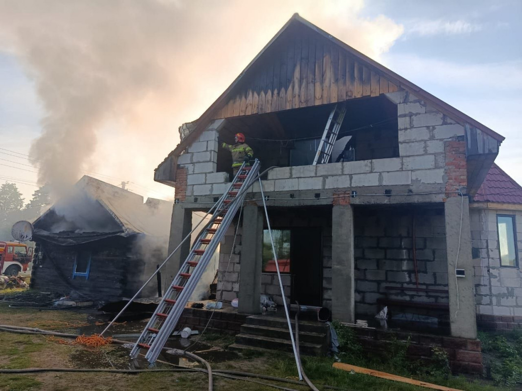 На Волині згоріли два будинки: деталі масштабної пожежі