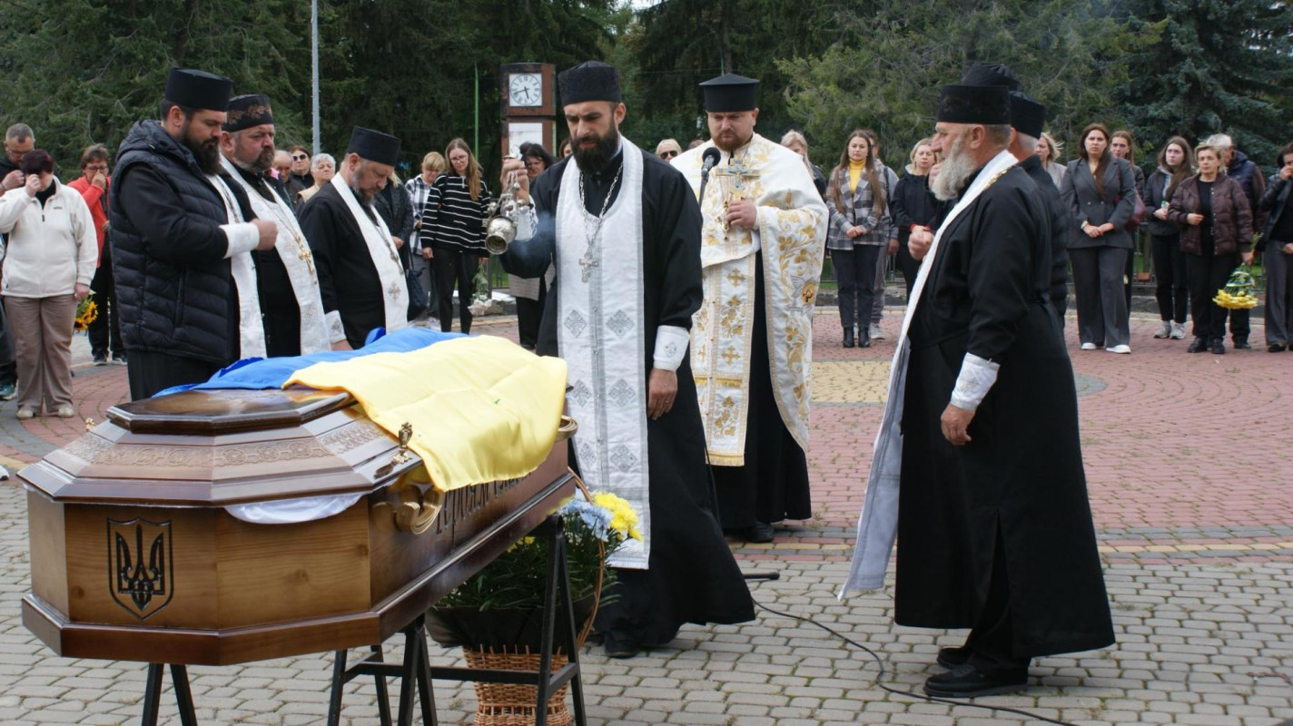 Пройшов війну, пережив ампутацію і будував плани на майбутнє: на Волині поховали 25-річного захисника