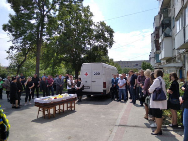 Помер через хворобу: У Володимирі попрощалися із Захисником України Сергієм Протасовим