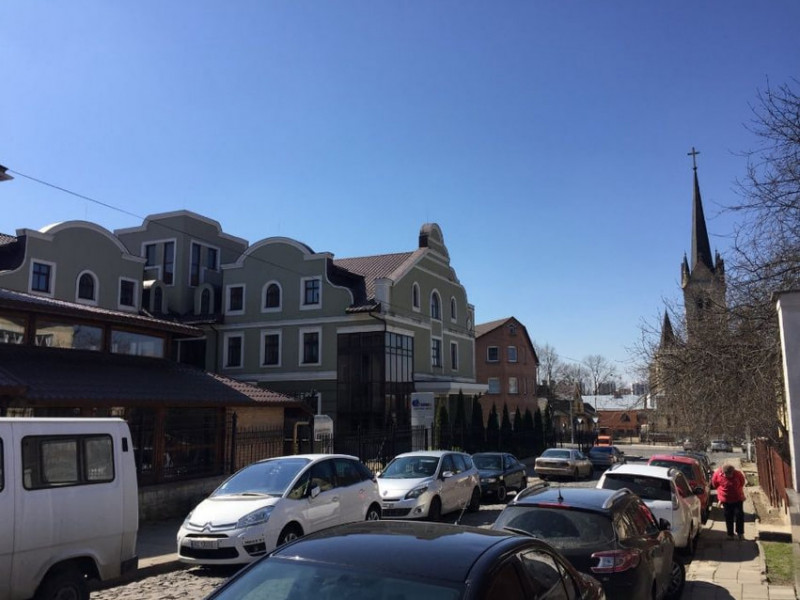 У Луцьку виставили на продаж сучасний медичний центр за понад 3 мільйони доларів