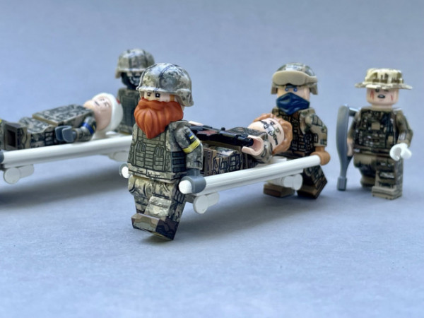 Lego присвятило нові фігурки захисникам Азовсталі