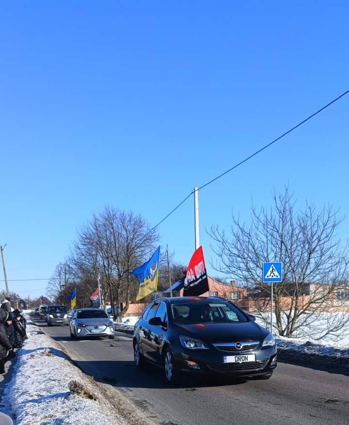 Навіки 33: на Волині попрощалися з військовослужбовцем Валентином Дмитруком