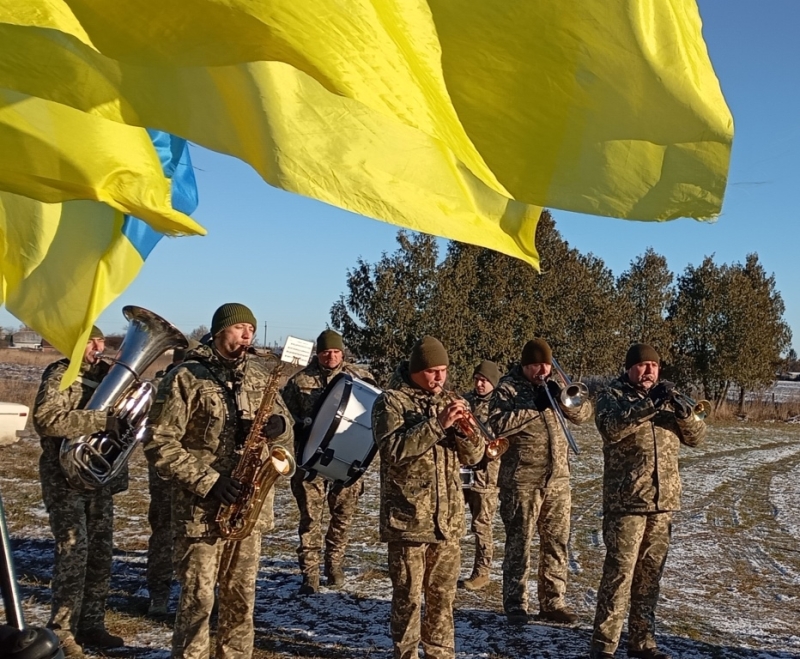 Поповнив лави Небесного Легіону: на Волині попрощались із Героєм Сергієм Шелестом