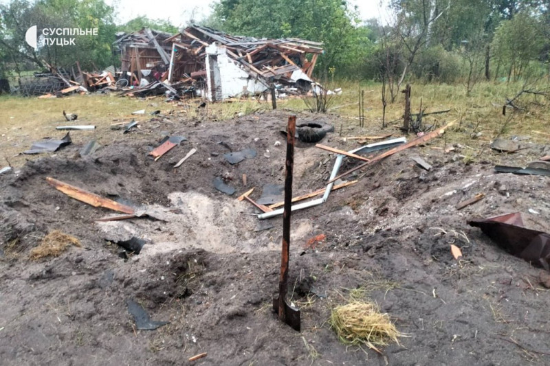 «Згорів будинок, хлів, пилорама, документи та гроші, які були в хаті»: у селі у Луцькому районі з літака впав боєприпас