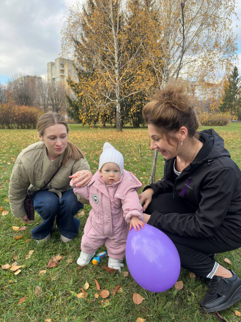 Тисяча тюльпанів для найменших сердець: у Луцьку створили квітник надії для передчасно народжених дітей