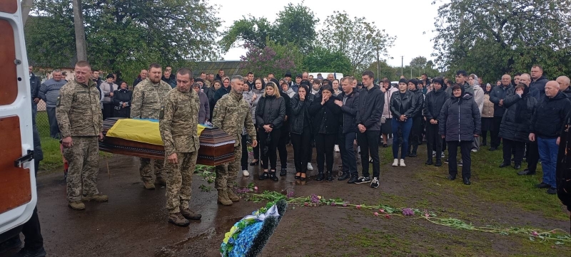 Загинув у бою понад два роки тому: на Волині попрощались з Героєм Григорієм Душним