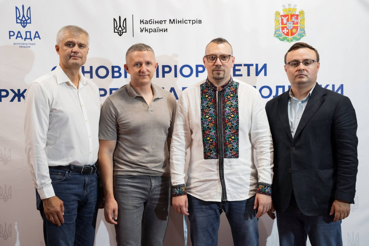 Житло за лічені дні: як в Україні будують модульні будинки для переселенців. Відео