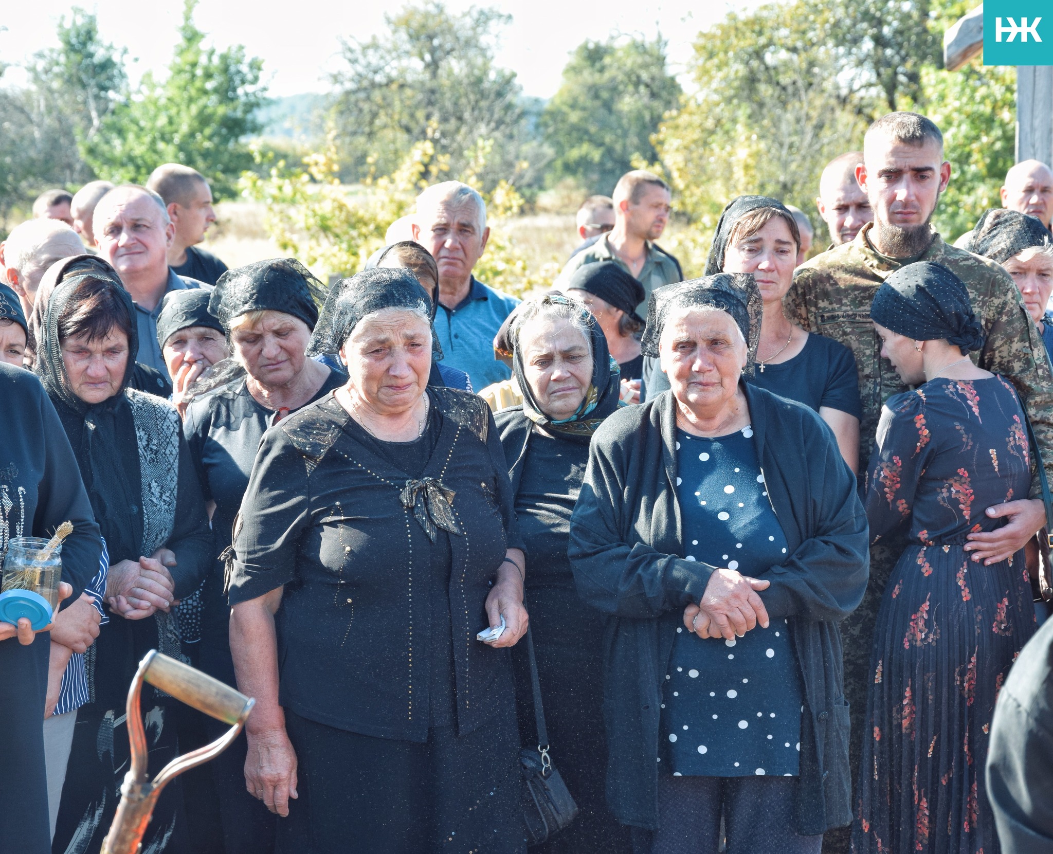 Поховали поряд із могилою його рідного брата-захисника: на Волині попрощались із Героєм Василем Мухою