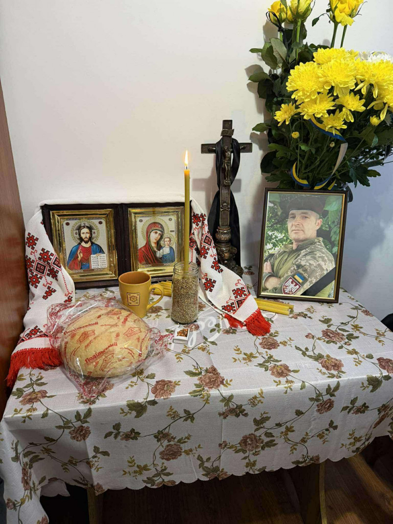 Для синів і донечок був татом, другом і порадником: на Волині в останню земну дорогу провели Героя Руслана Харчика