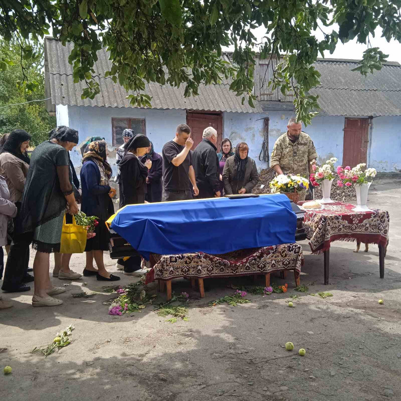 На Волині попрощалися із Героєм Віталієм Томашевським, який понад рік вважався зниклим безвісти