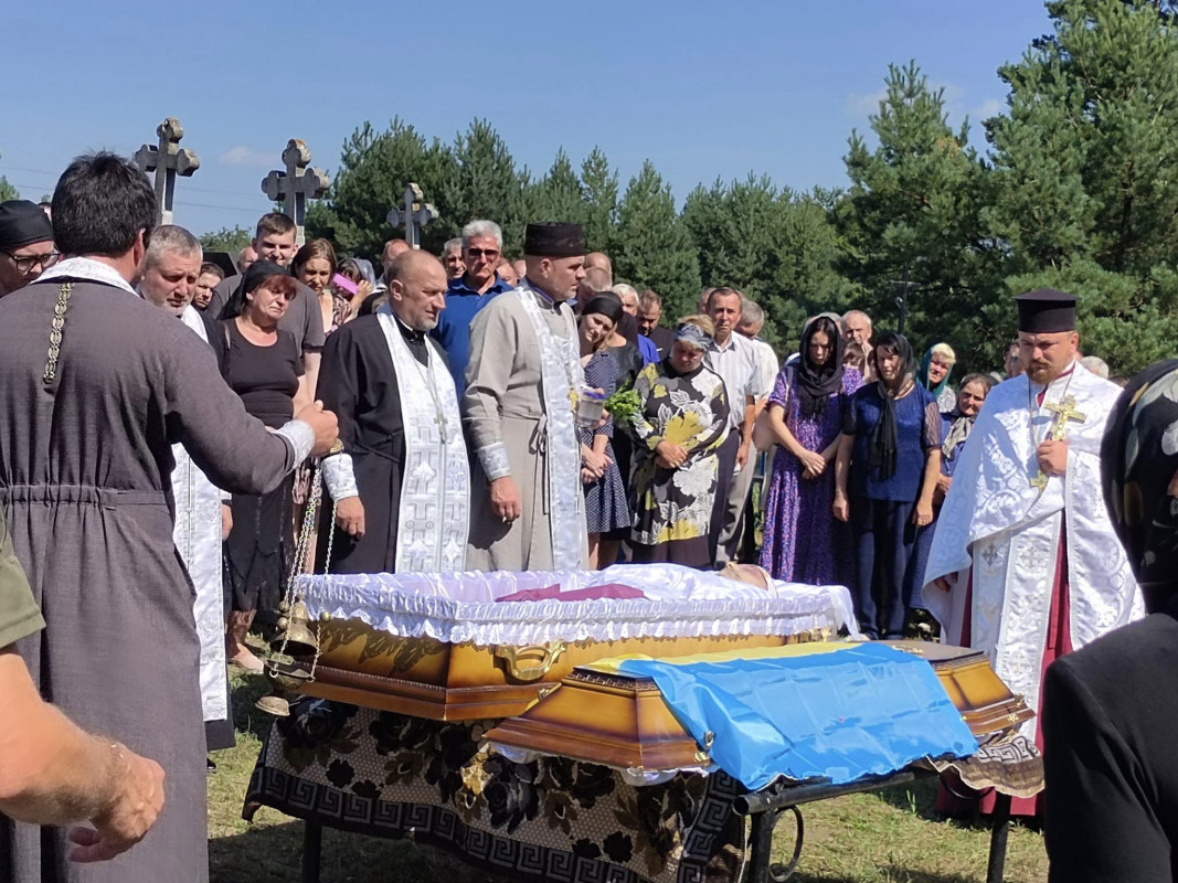 У краї - треті похорони поспіль: на Волині попрощалися з Героєм Миколою Дем'янчуком