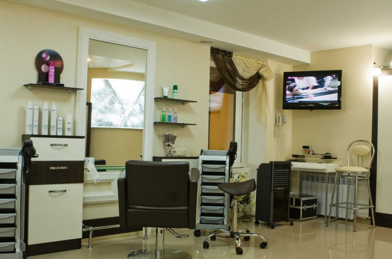 У Луцьку продають популярний салон краси за майже мільйон доларів