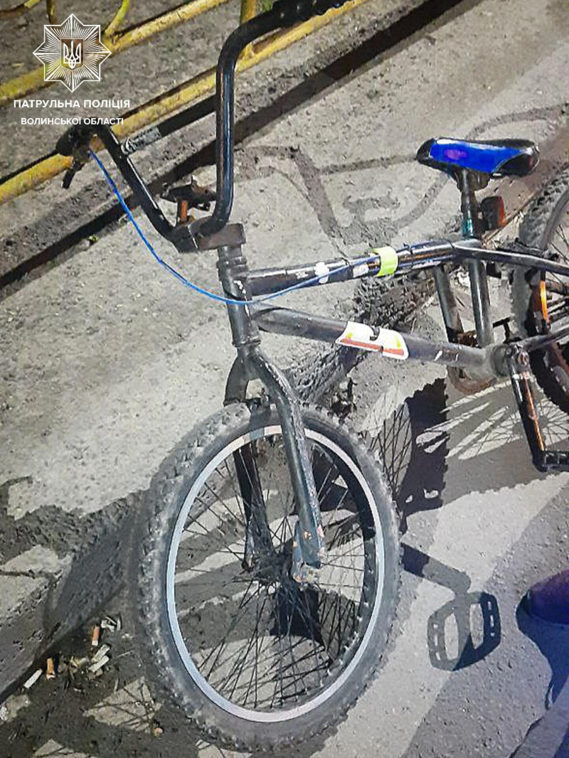 «Катався нічним містом з наркотиками»: у Луцьку затримали велосипедиста