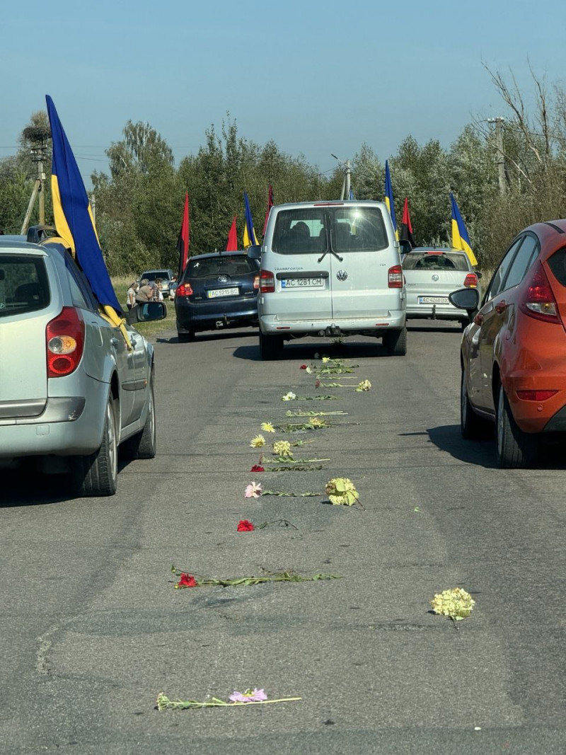 Мама і троє молодших братів чекали з війни: востаннє додому повернувся 25-річний Герой з Волині