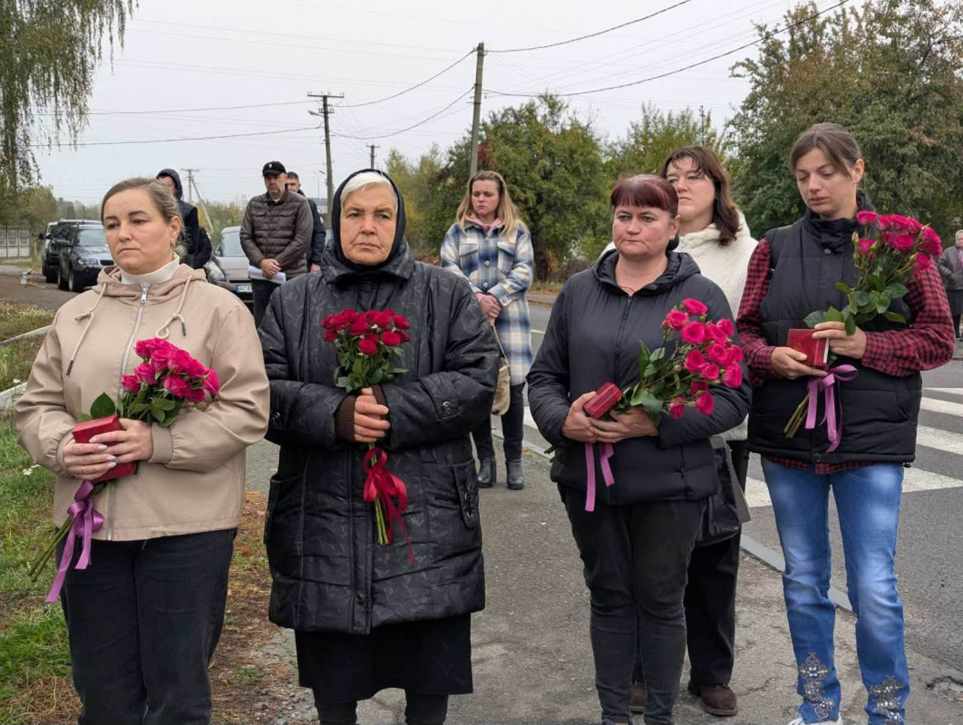 Ордени замість синів і коханих: на Волині вшанували трьох полеглих захисників