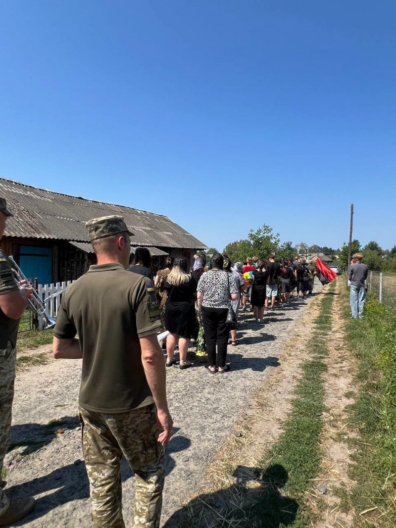 На Волині провели в останню путь полеглого 39-річного Героя Віталія Вороб'я