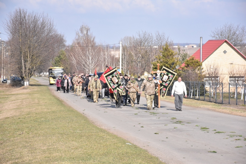 На Волині в останню путь провели захисника України Віталія Киричука