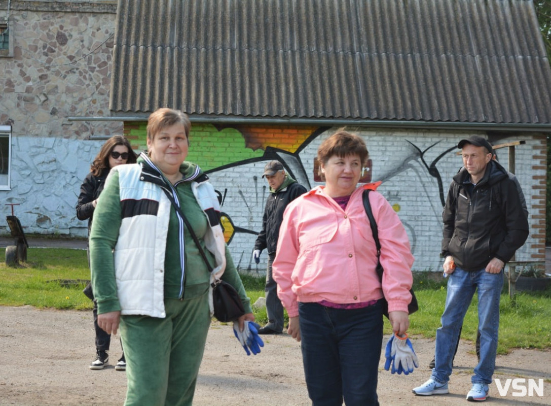 «Прийшли робити наше місто чистим»: у Луцьку відбулася весняна толока