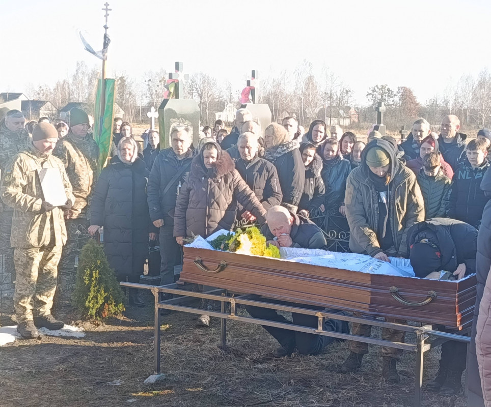 На Волині попрощалися з Героєм Валерієм Калапуцом
