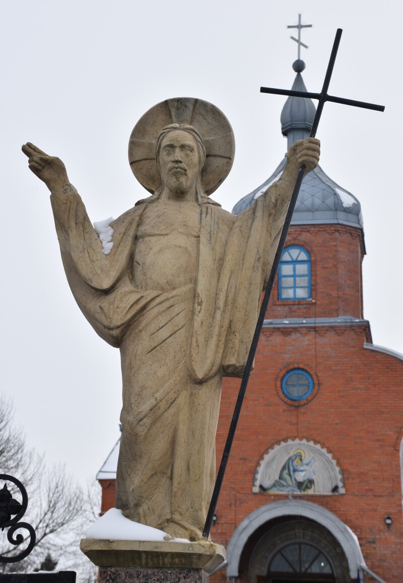 Поліг у бою понад рік тому: у Луцькій громаді попрощалися з Героєм Юрієм Кошулинським