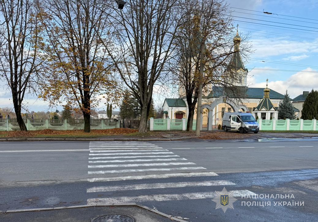 Розшукують водія, який збив двох підлітків на переході у Луцьку