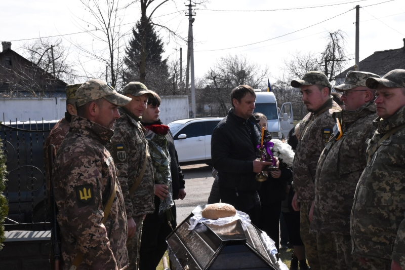 На Волині в останню путь провели захисника України Віталія Киричука