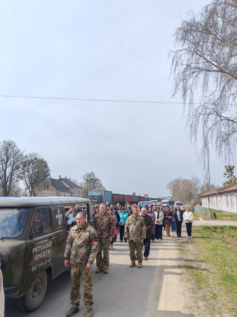 Серце зупинилося на Харківщині: волиняни попрощалися із захисником Романом Іванушком