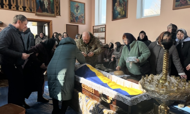 На Волині в останню путь провели захисника України Віталія Киричука