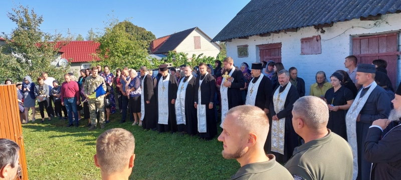 Отримав смертельне поранення: на Волині все село прийшло на прощання з молодим бойовим медиком Георгієм Семенюком