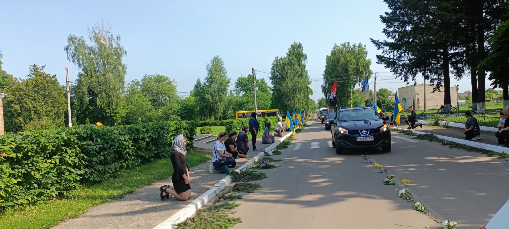 Довгий час вважався зниклим безвісти: на Волині попрощались з Героєм Сергієм Холодовим