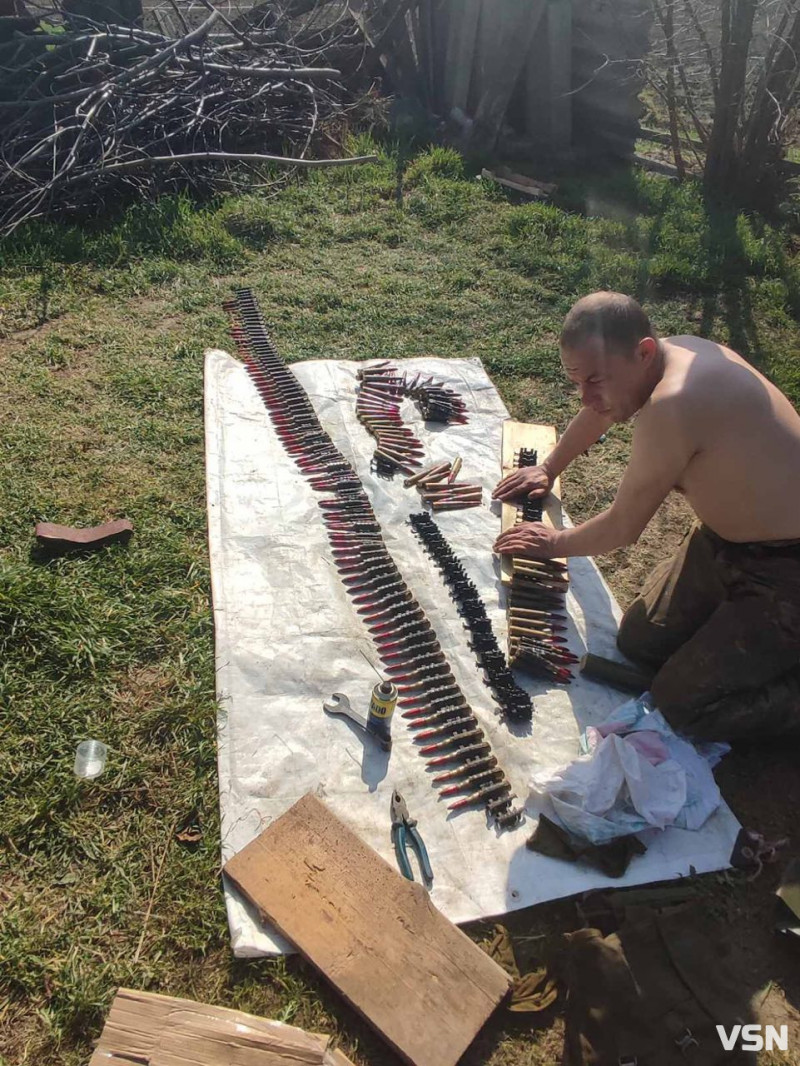 Вірив у Бога і молитви: спогади матері про Героя Степана Локшина з Волині