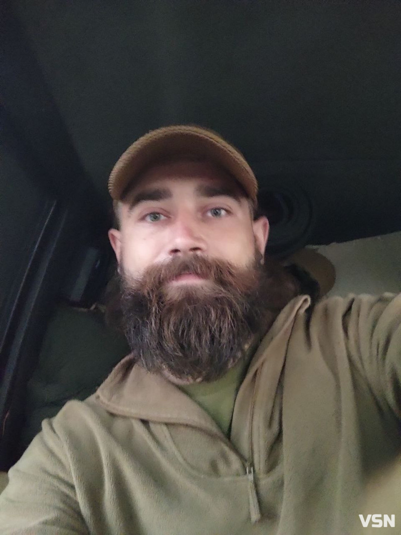 Колишніх азовців не буває, бо навіть у тилу можна залишитися у строю: спогади про бойові будні від військового медика Леоніда Бахіна з Волині