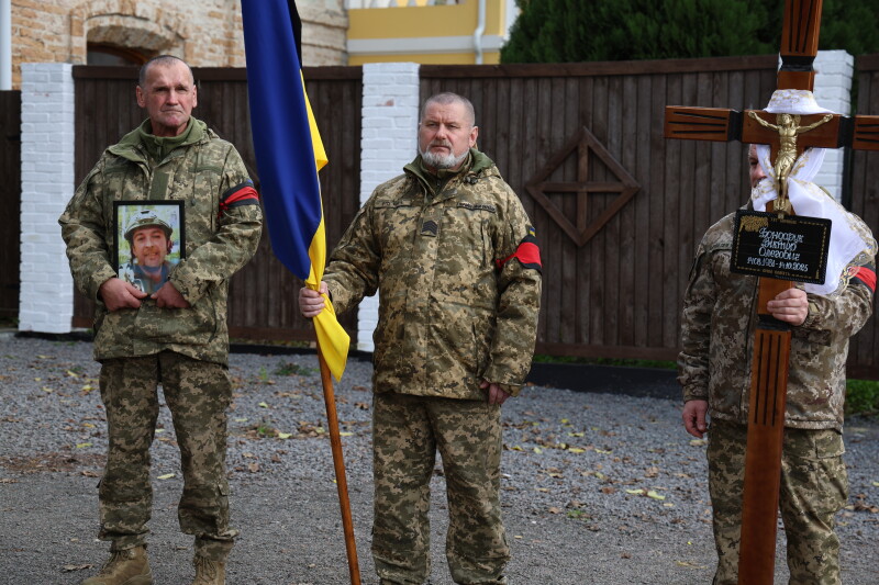 Назавжди 44: на Волині попрощалися з Героєм Віктором Бондаруком