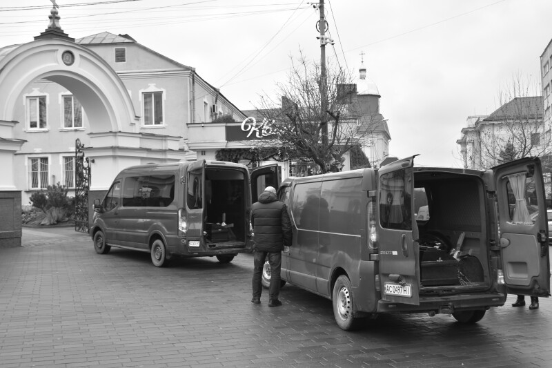 Два прощання в один день: у Луцьку поховали Героїв Вадима Басараба та Сергія Вікторського
