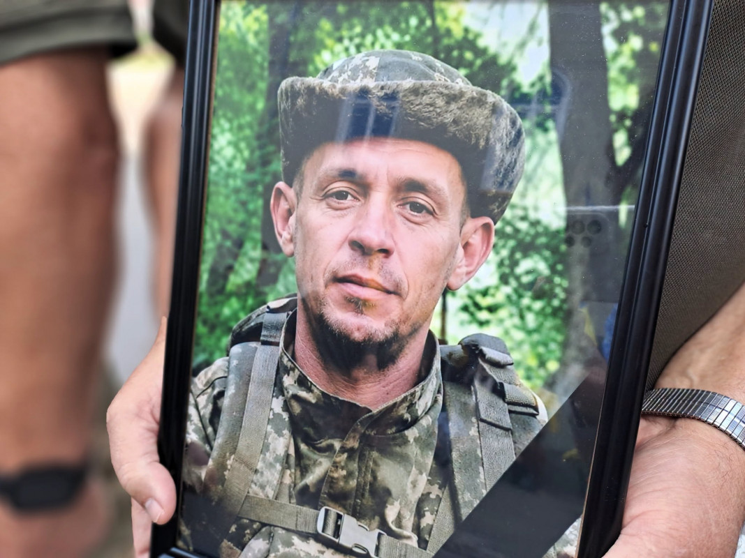 «Йду на завдання. Не знаю, чи повернуся»: на Волині поховали Героя Андрія Повха, який понад 20 місяців вважався зниклим безвісти
