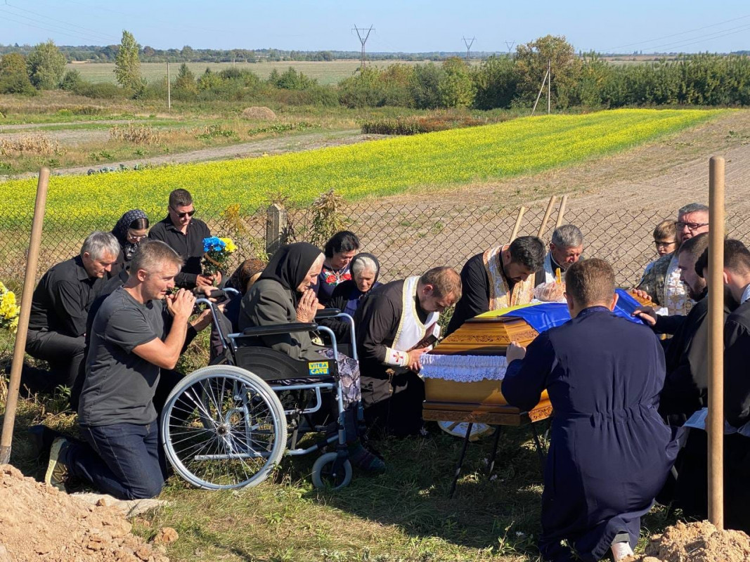 Вважався зниклим безвісти: на Волині попрощались із Героєм Петром Вакульчуком