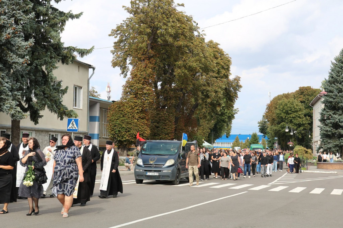 На Волині попрощалися із захисником, який загинув ще в серпні