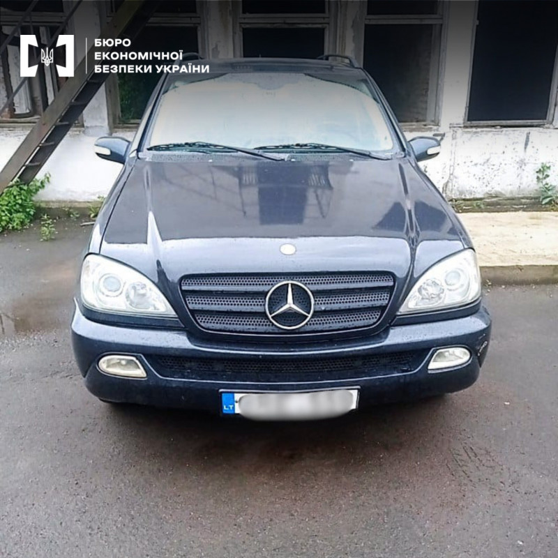 На Волині на майже 3 мільйона гривень незаконно ввезли 13 авто нібито для ЗСУ