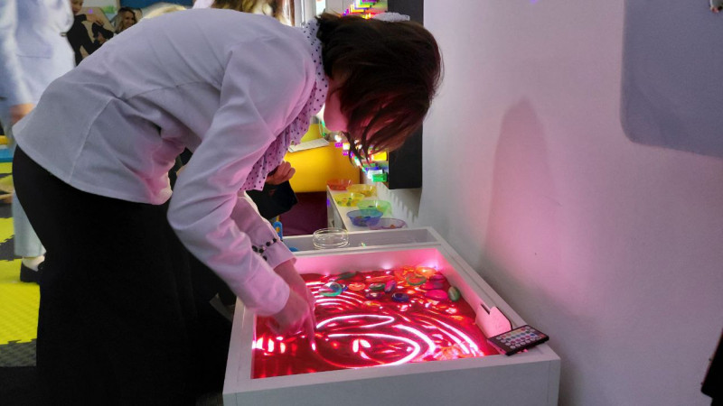 Благодійний фонд AVESTERRA створив на Волині сучасну сенсорну кімнату для реабілітації дітей