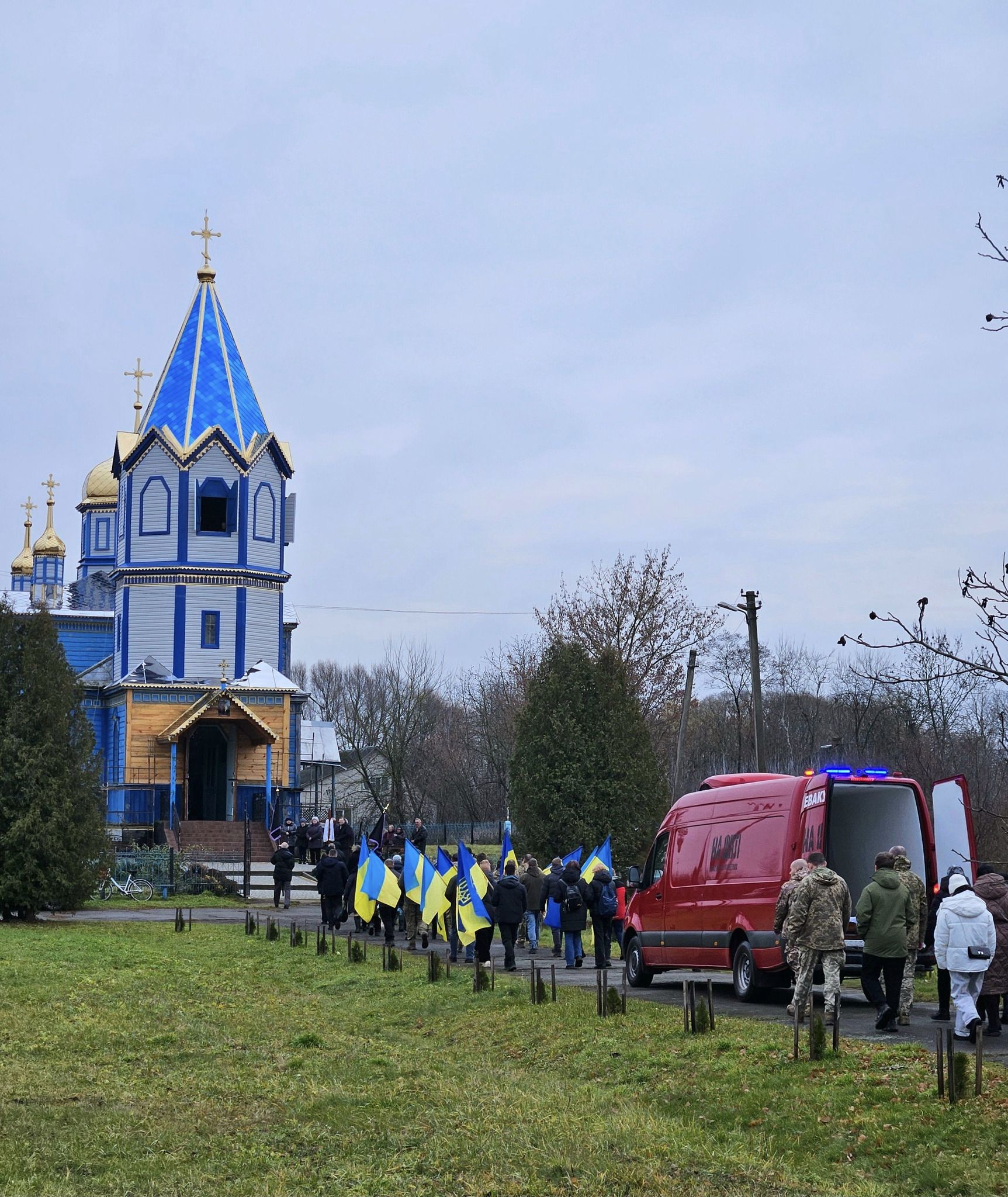 Загинув унаслідок скиду боєприпасу: на Волині попрощалися з Героєм Миколою Голодзьоном