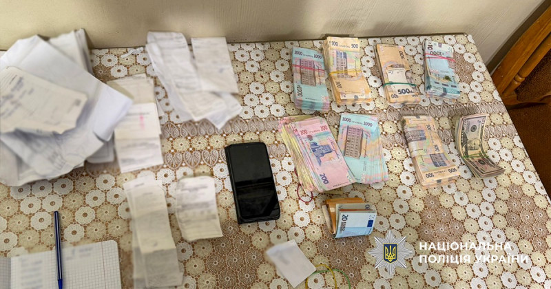 На Волині підприємець і посадовці лісництв організували незаконну порубку сосен на 15 мільйонів гривень