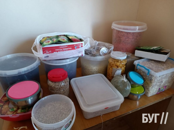 В Іваничах волонтери готують для солдат «сухий» борщ: 220 порцій вже передали військовим у Чернігів