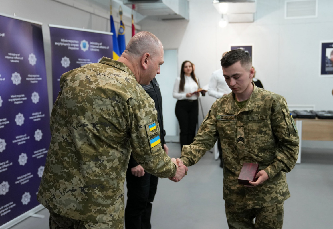 Били ворога на Донеччині й Харківщині: волинські прикордонники отримали нагороди з рук міністра