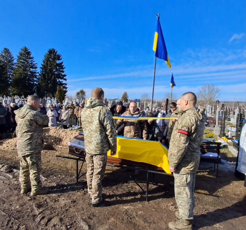 Життя обірвалося наприкінці травня 2024 року: на Волині попрощалися з Героєм Віктором Ващуком