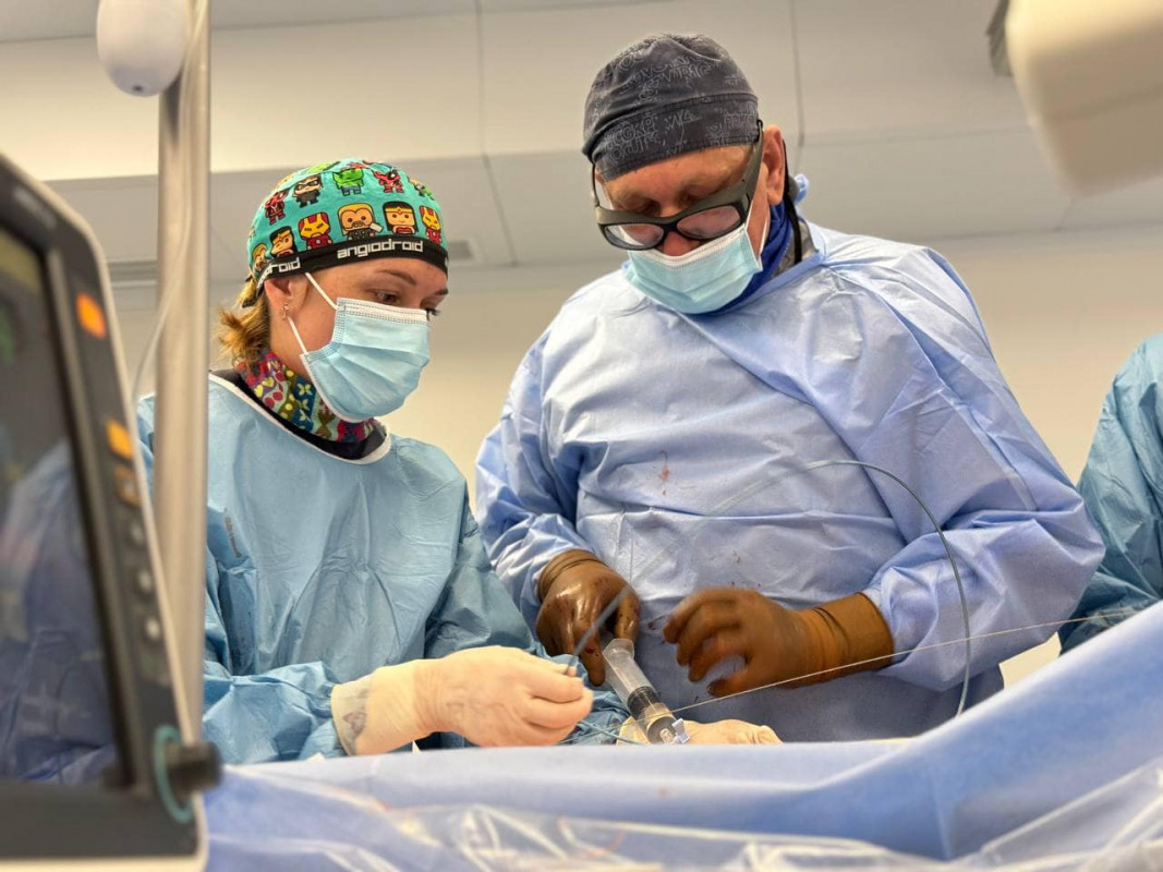 Судинний хірург з Волині разом з колегами врятував пацієнта від розриву аневризми