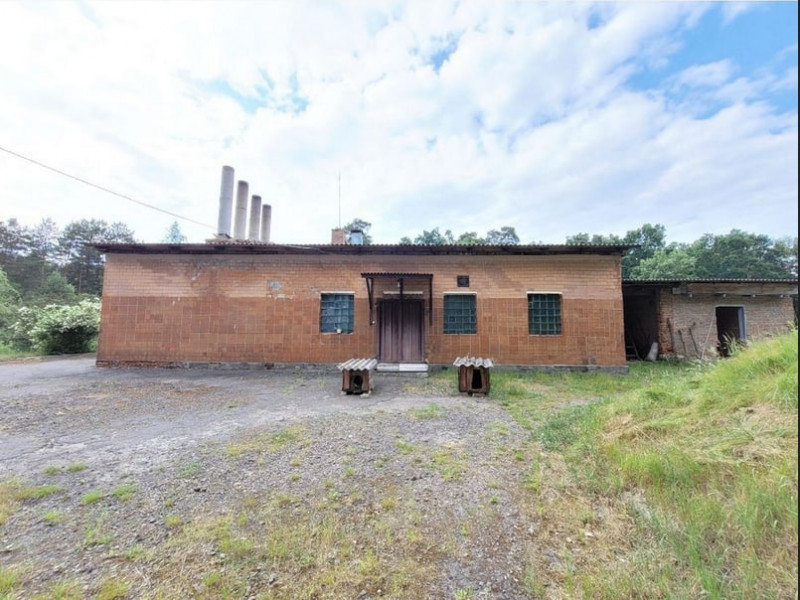 Поблизу Ківерець продають колишній ковбасний цех